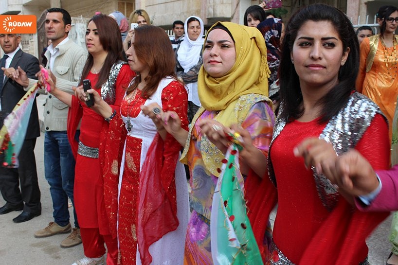 Kurds In Syria Celebrate Kurdish Clothes Day The Kurdish